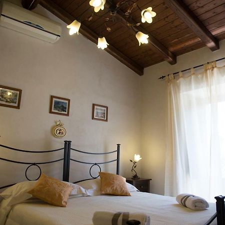 مبيت وإفطار نيكولوسي Casa Al Centro Storico المظهر الخارجي الصورة