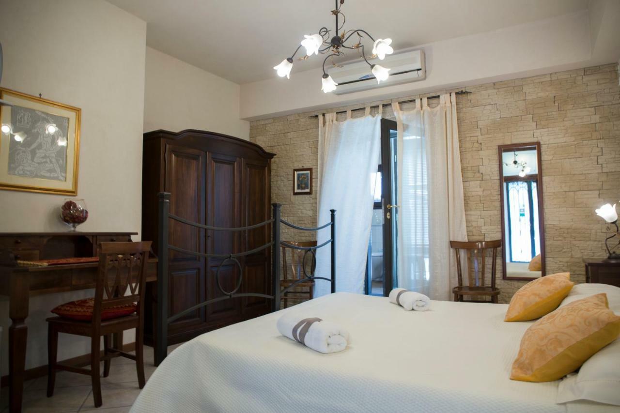 مبيت وإفطار نيكولوسي Casa Al Centro Storico المظهر الخارجي الصورة