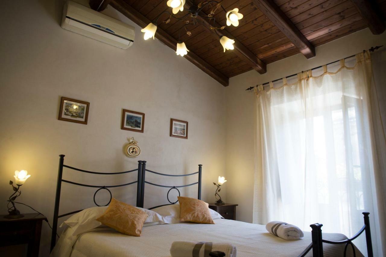 مبيت وإفطار نيكولوسي Casa Al Centro Storico المظهر الخارجي الصورة